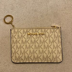Michael Kors Change Wallet